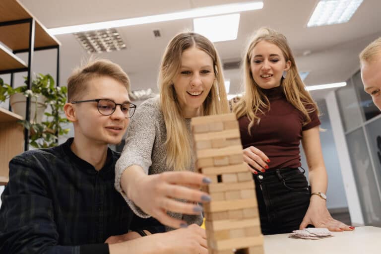 Die Generation Z im Unternehmen: Yvonne Vertes von Sikorszky über Erwartungen und Potenziale